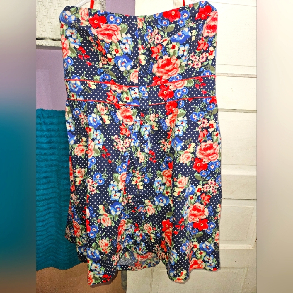 Torrid 4 strapless floral dress